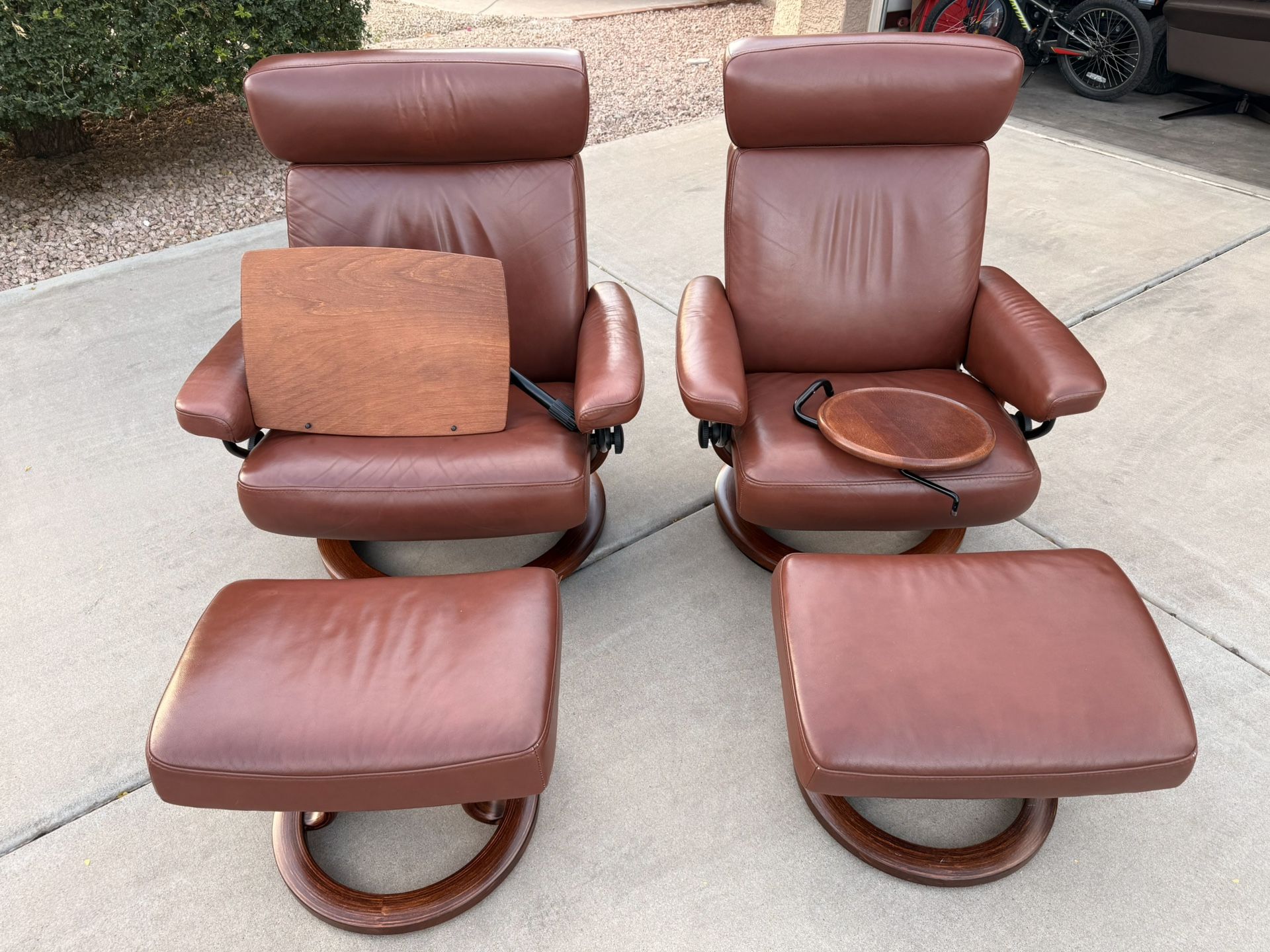 Ekornes Stressless Recliners And Ottomans…Includes Swing Tables
