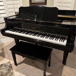 Baby _Grand_Piano