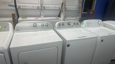 Washer dryer set