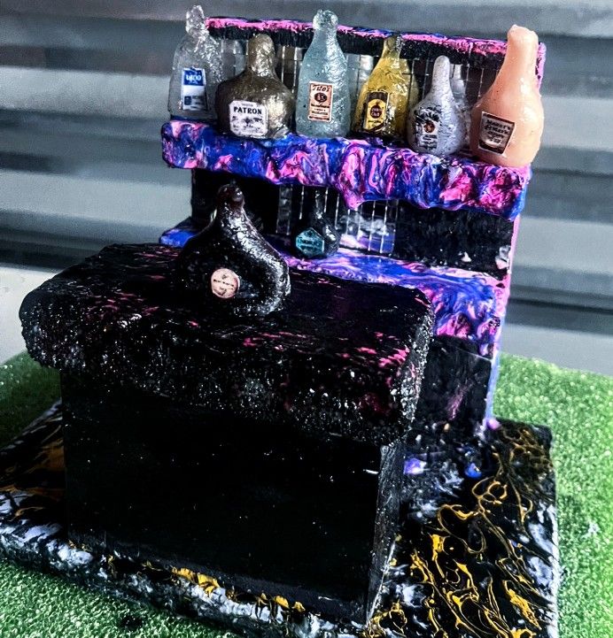 Miniature Bar 