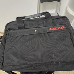 💻 Used Mozo Small Laptop Bag – Functional & Compact
$50 Obo
