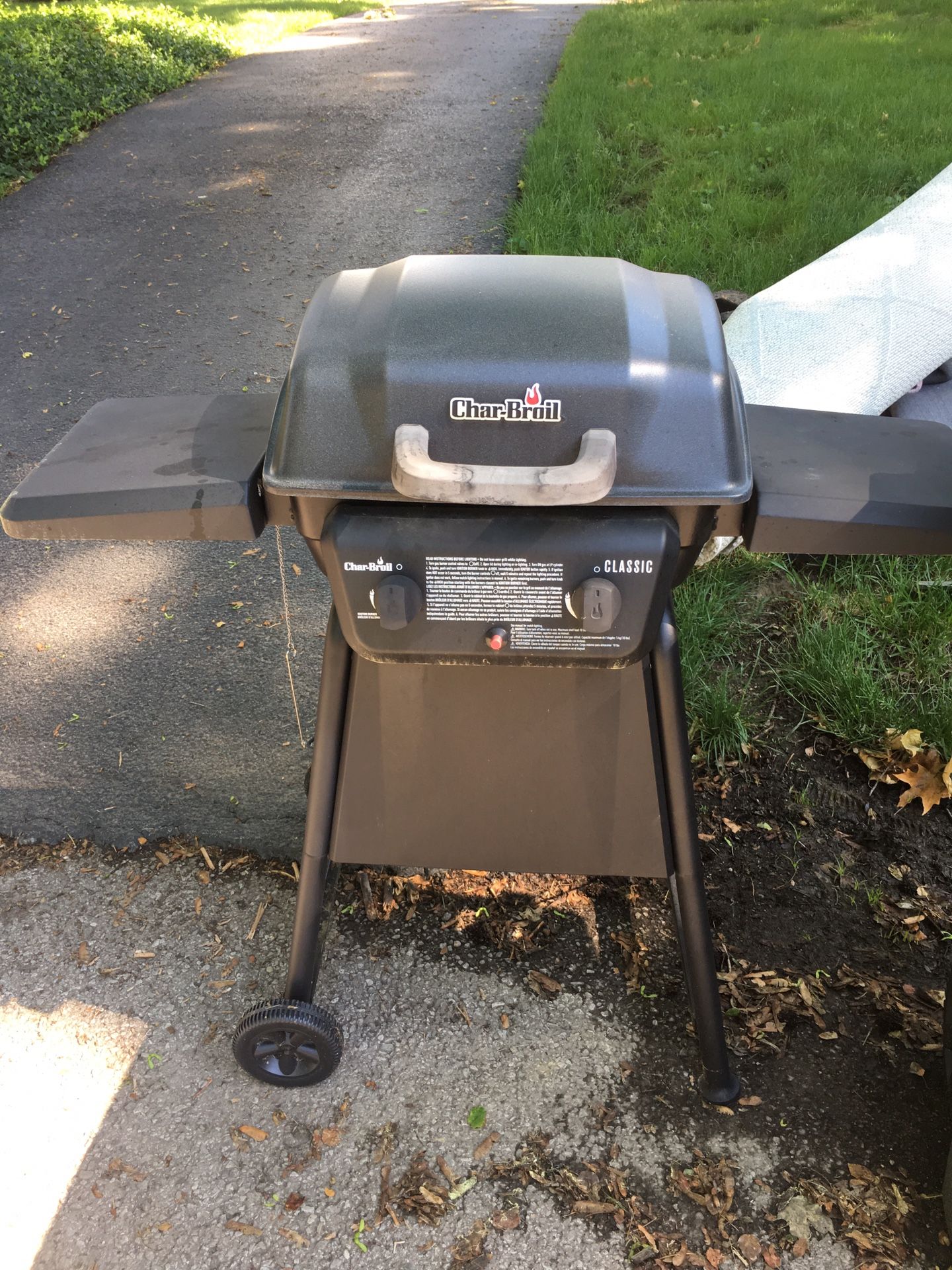 Charbroil Classic Two burner Grill