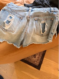 Ripped Jean shorts! 501s and Mink Pink