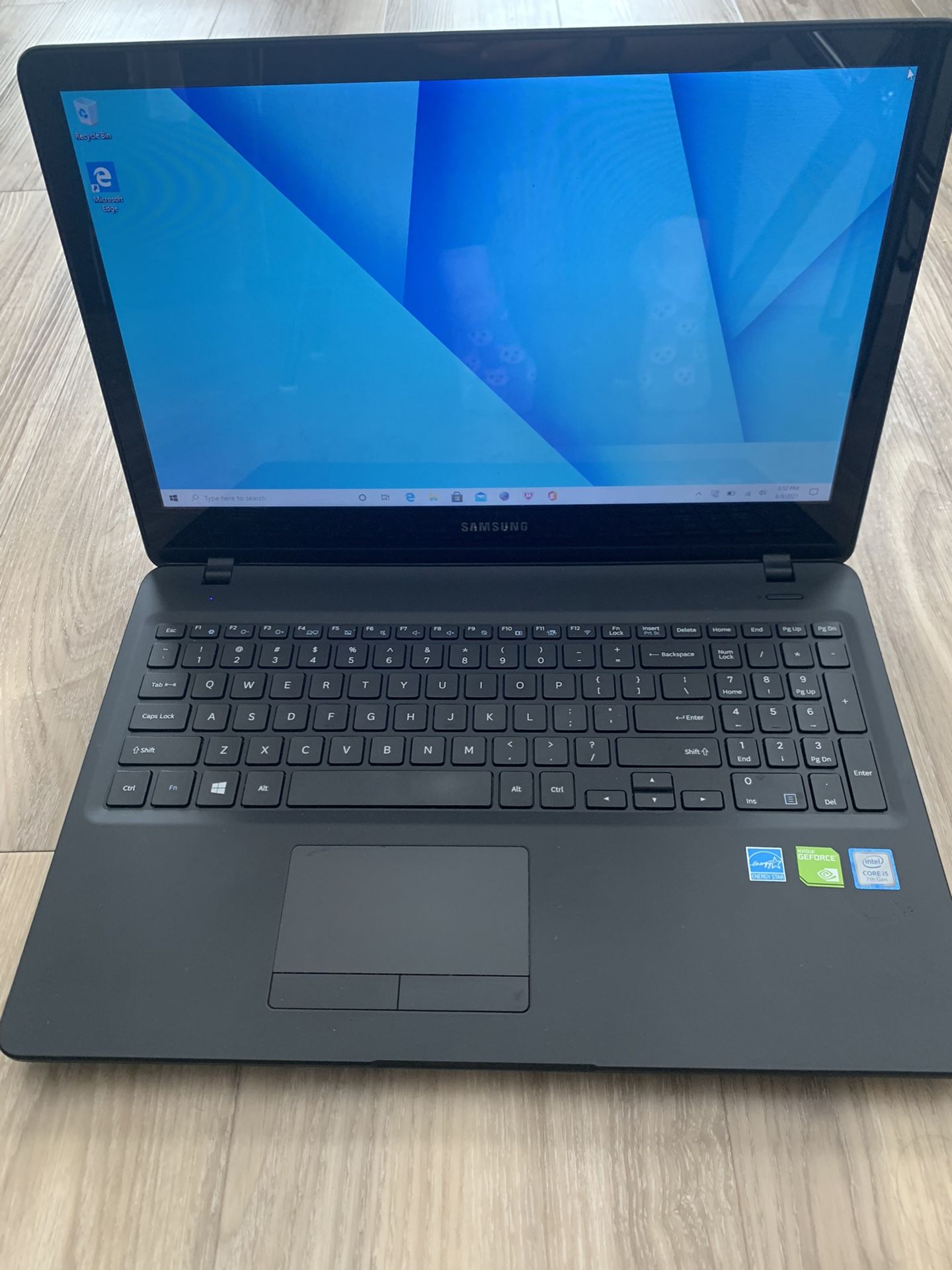 Samsung Laptop Notebook 530E