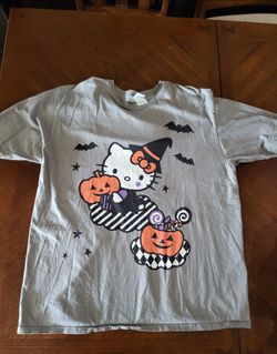 ✨ Hello Kitty Halloween Witch Pumpkin Graphic T-Shirt – Sanrio Size XL