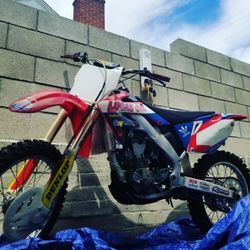 2006 Honda crf250r (needs Work)