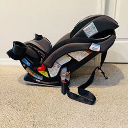 Graco Convertible Car seat 