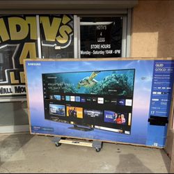 85 Tv Free Delivery $55 Down On Financing For Delivery 6 Month Warranty  85 Tv Samsung Q70 Smart 4k Hdtv. 