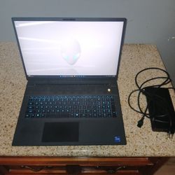 Alienware M18 R2 Gaming Laptop