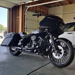 2018 Harley Davidson Road Glide Special