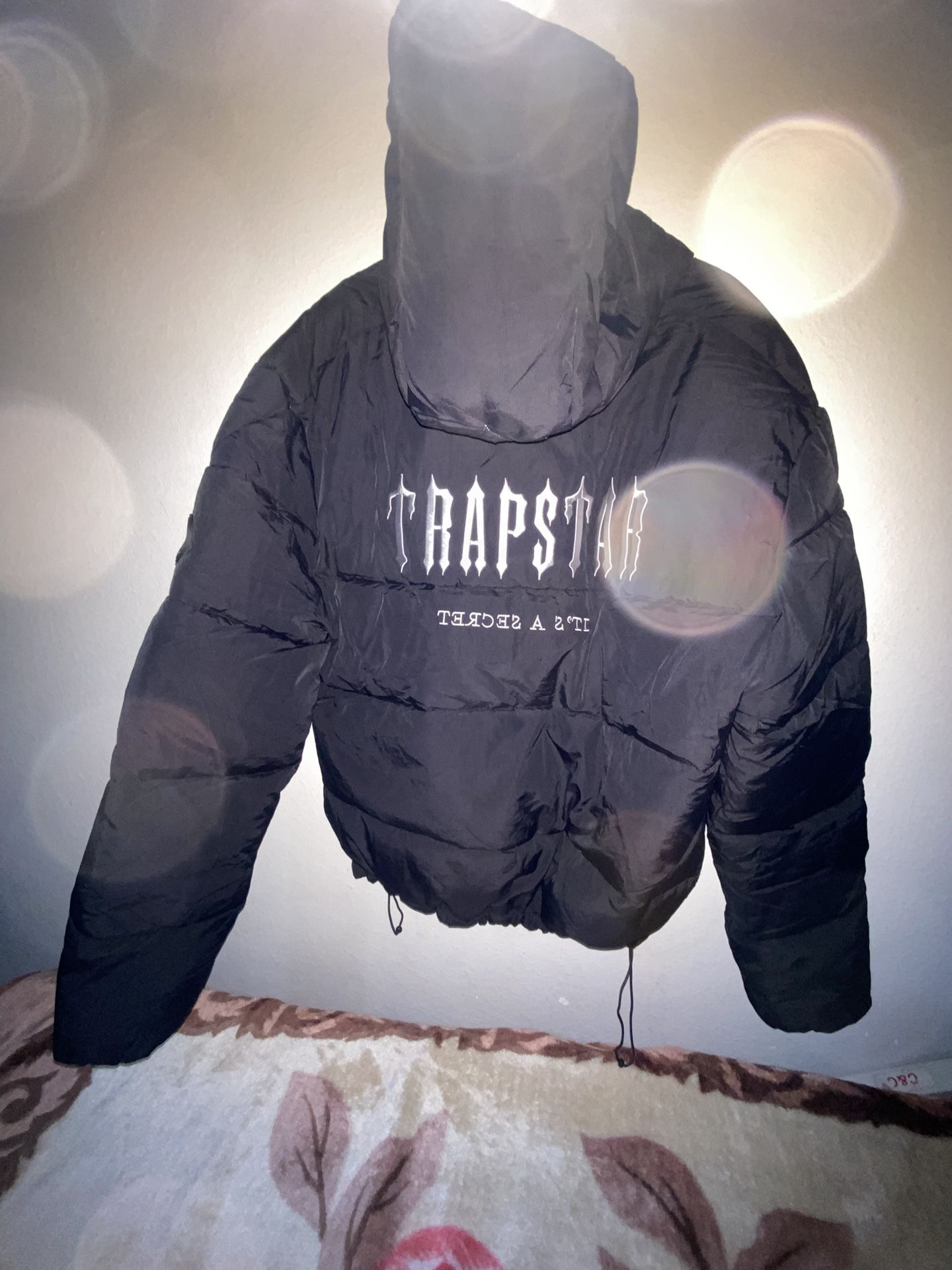 Size M Trapstar 2. 0 Decoded Puffer Jacket