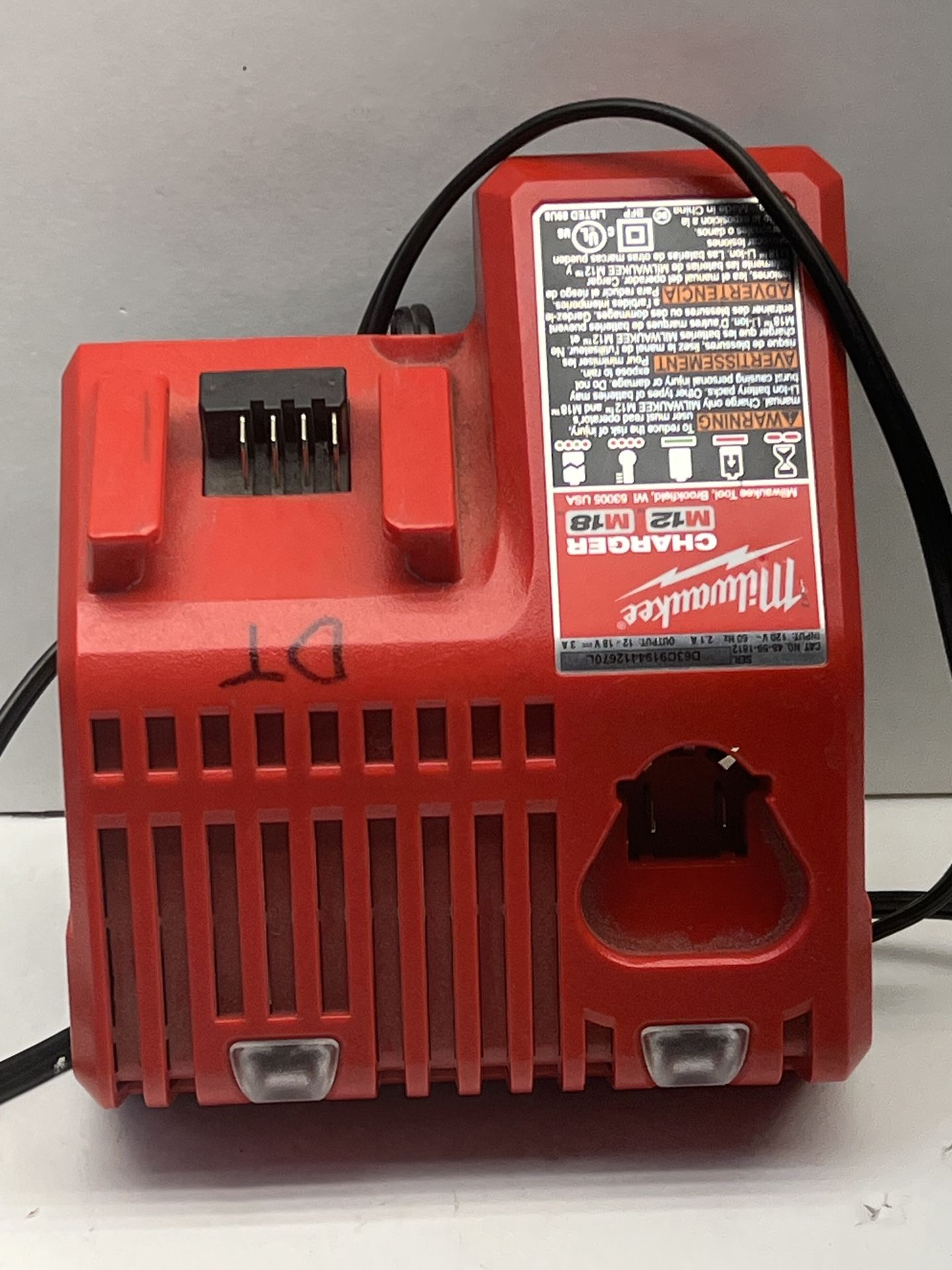 Tools Milwaukee Charger (2941)