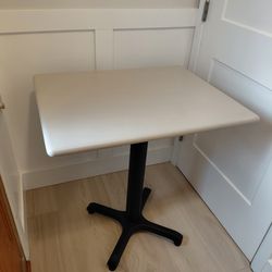 Cafe table/ small restaurant table/ small kitchen or dining table