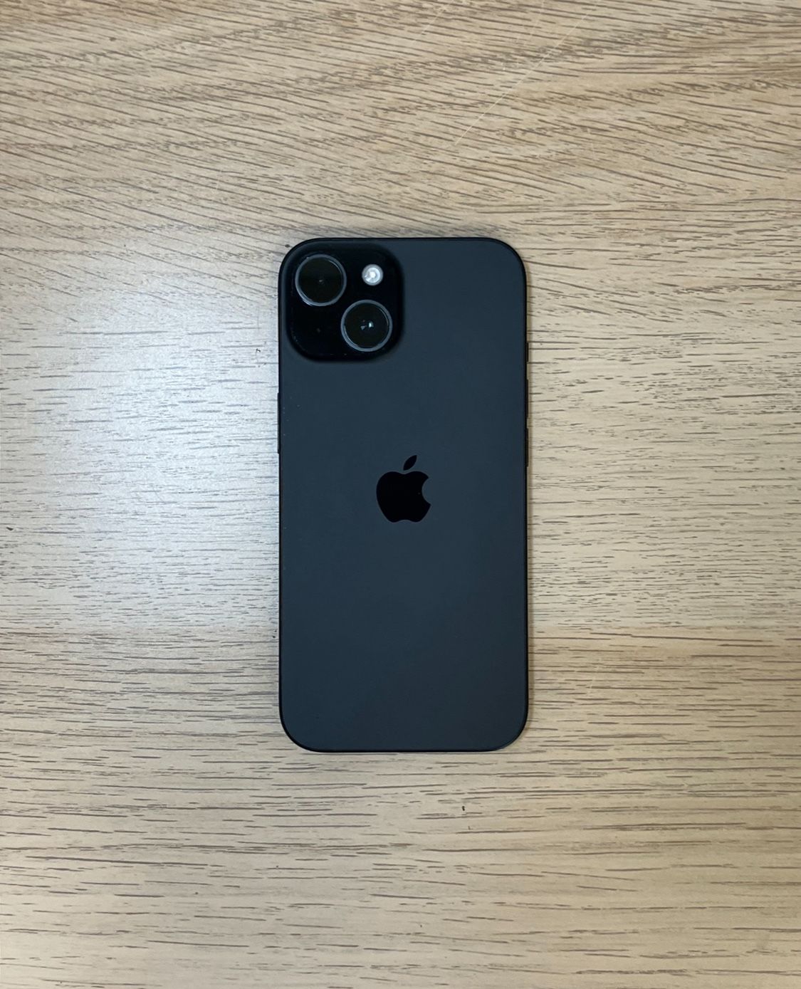 iPhone 15 - Unlocked - 256GB