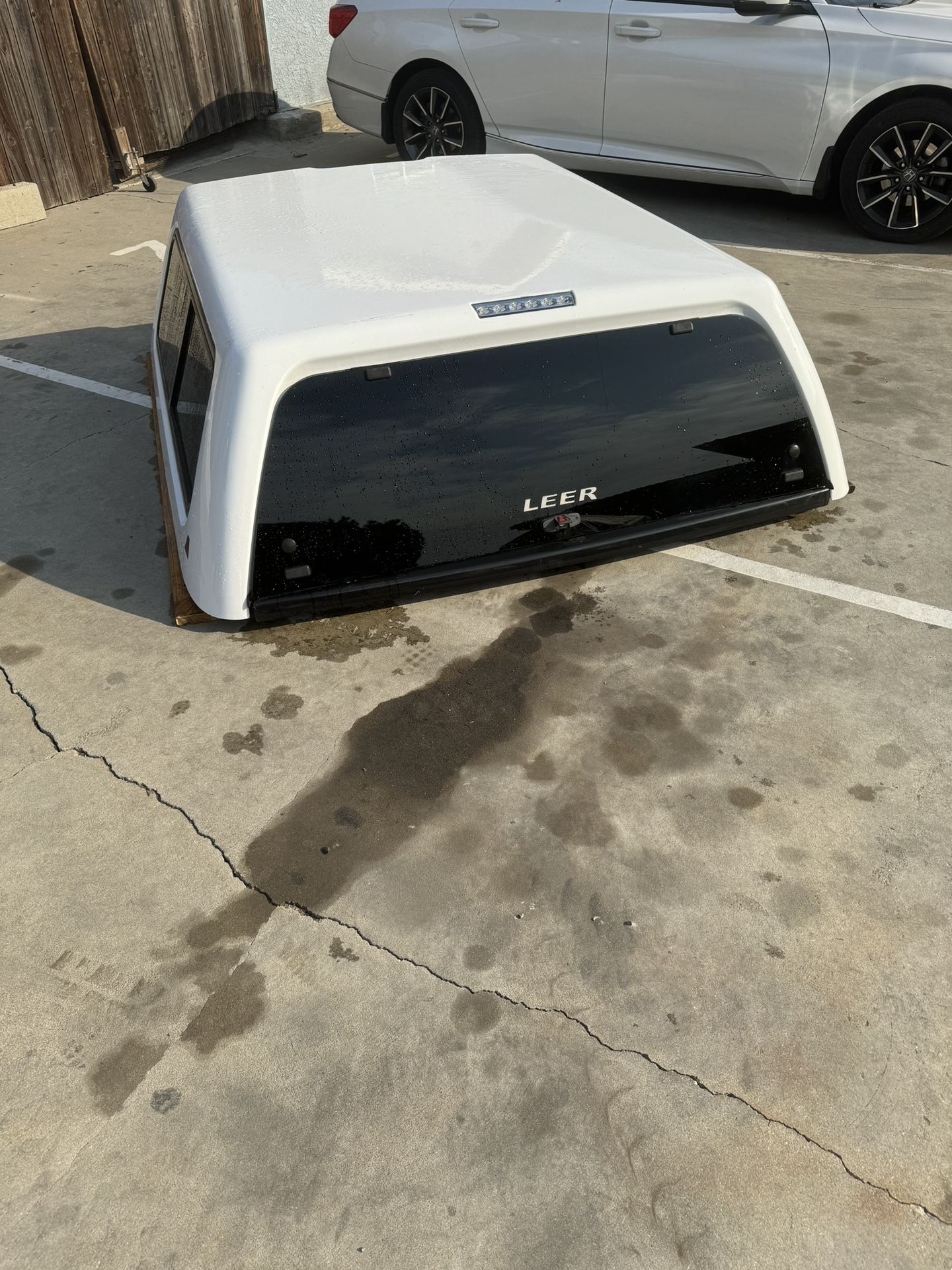Leer Camper For Chevy Silverado 1500 5’5” Good Condition