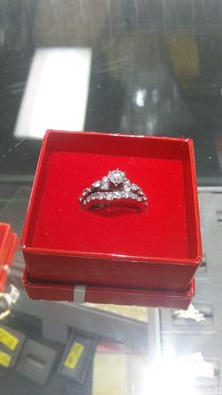 White gold engagement ring