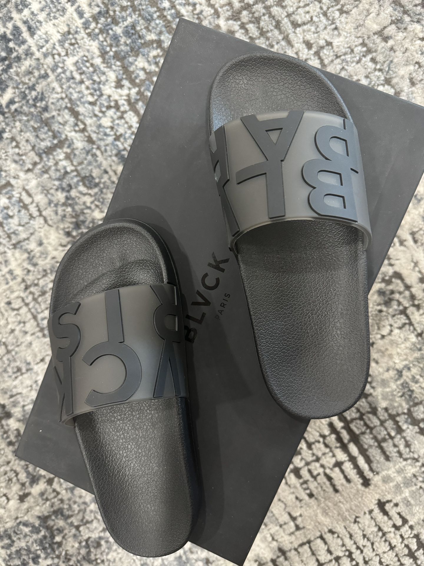 BLVCK Paris Signature Slides