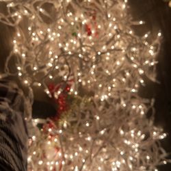 Icicle lights, one full Stoneworks second Street and only half works