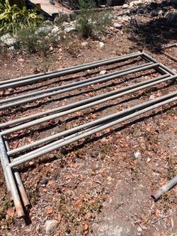 Used pipe corrals
