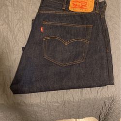 Blue Levi’s 501s
