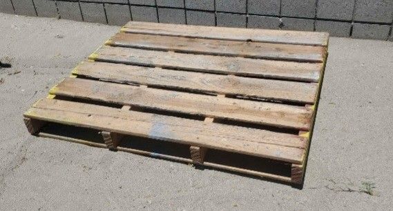 Pallet Wood Slats Both Sides Only 1