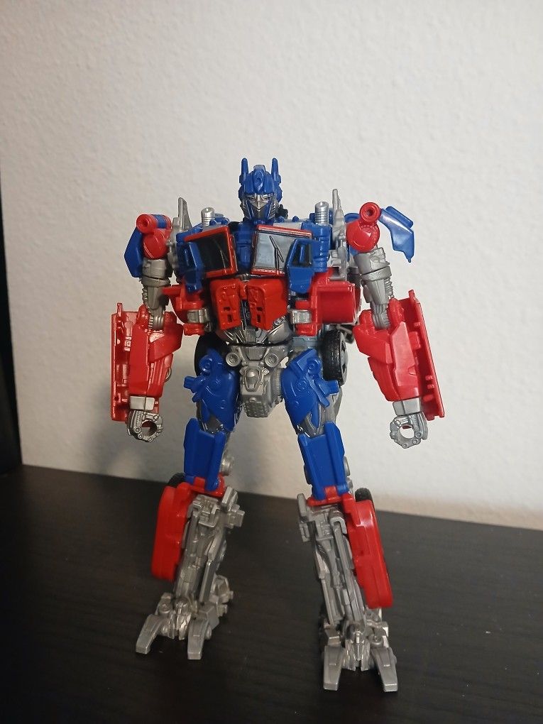 Studio Series Optimus Prime