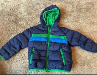 $10 SNOZU BABY'S JACKET SIZE 18 MONTHS
