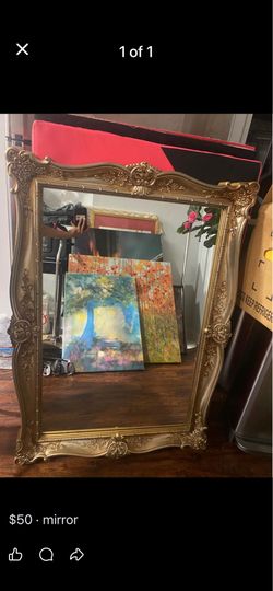 Gold mirror