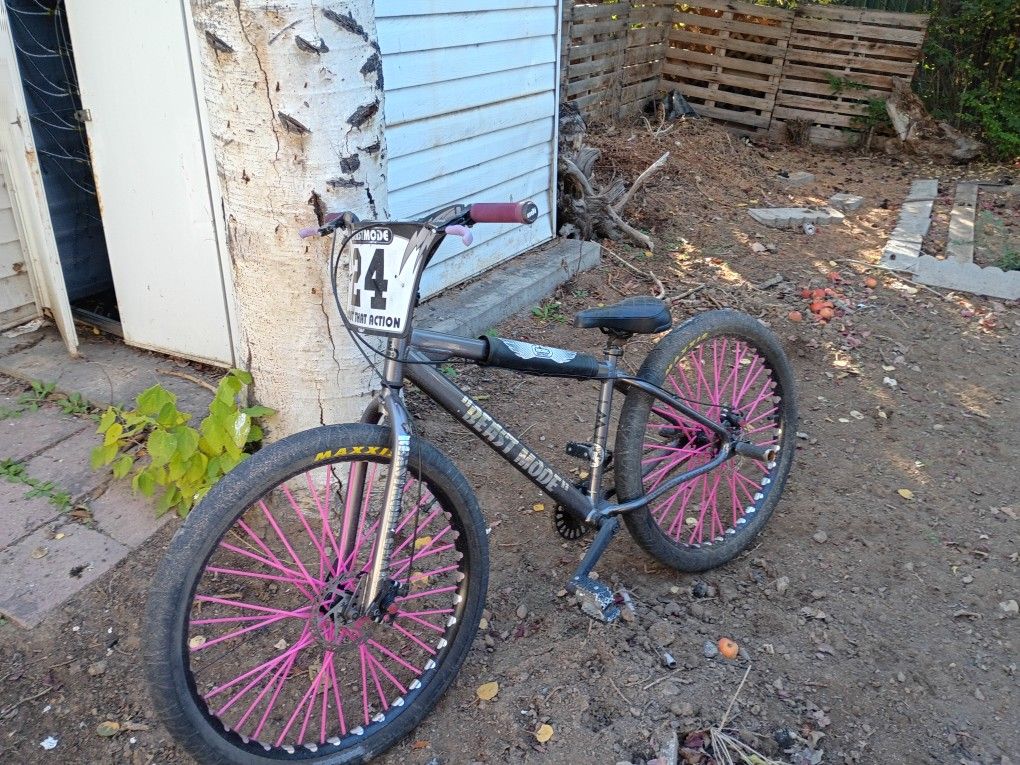 29in Se Bikes Fast Ripper 1200 Beast Mode 1200 Public Enemy 1100 Yellow One With Hydros 900 And The Black Flyer 700