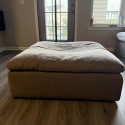 Cloud Ottoman