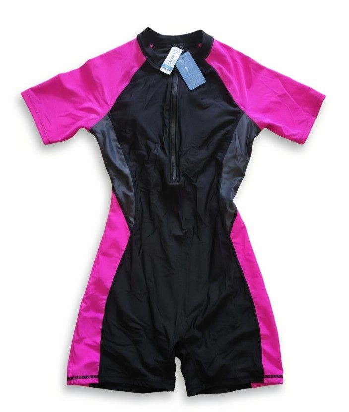 NEW Halcurt Rash Guard Suit | Fuchsia & Black | Size M | NWT