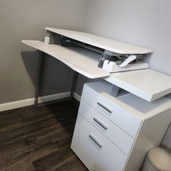 White Desk With Adjustable Desktop