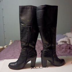 Aldo Knee High Leather Boots Size 7