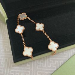 Van cleef & arpels18K Gold Mother of Pearl Bracelet