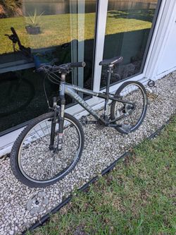 Trek 4500