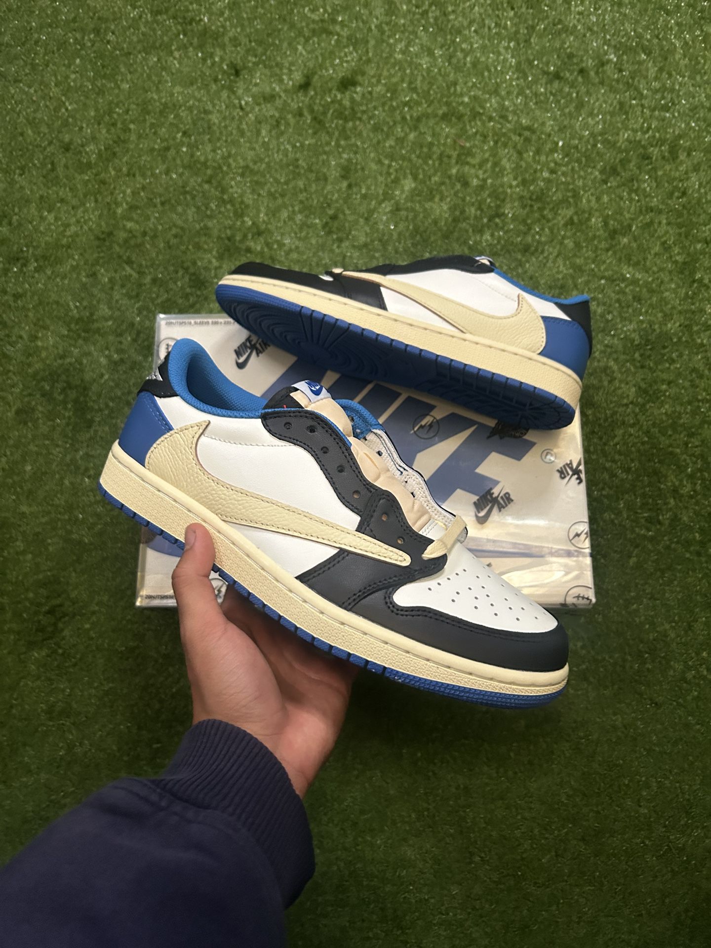 Travis Scott Jordan 1 Low Fragment Size 8, 8.5, 9, 9.5, 10, 10.5, 11, 11.5 & 12