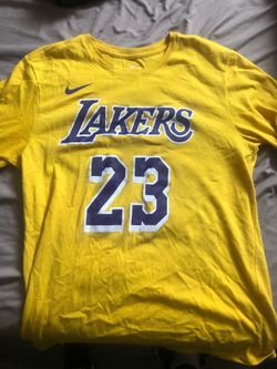 Nike lakers t shirt medium used slim fit