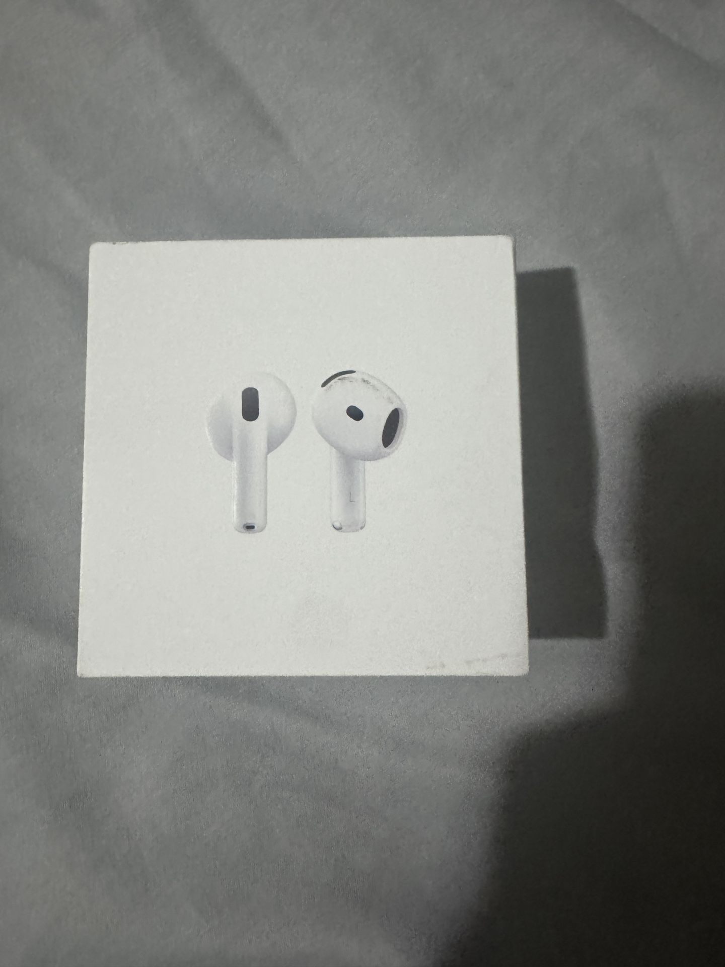 AirPods 4