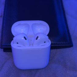 AirPods