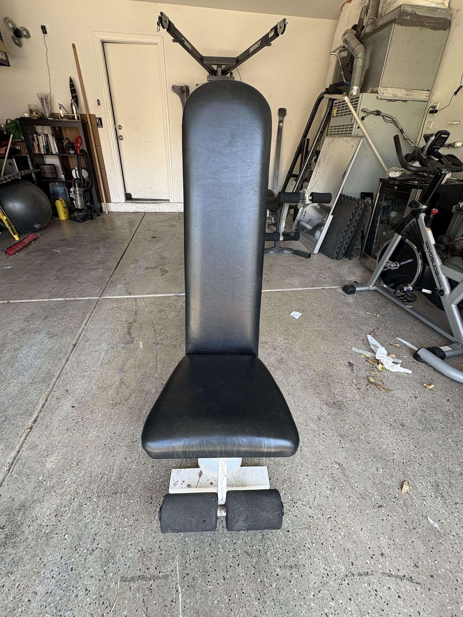 Weight Bench 