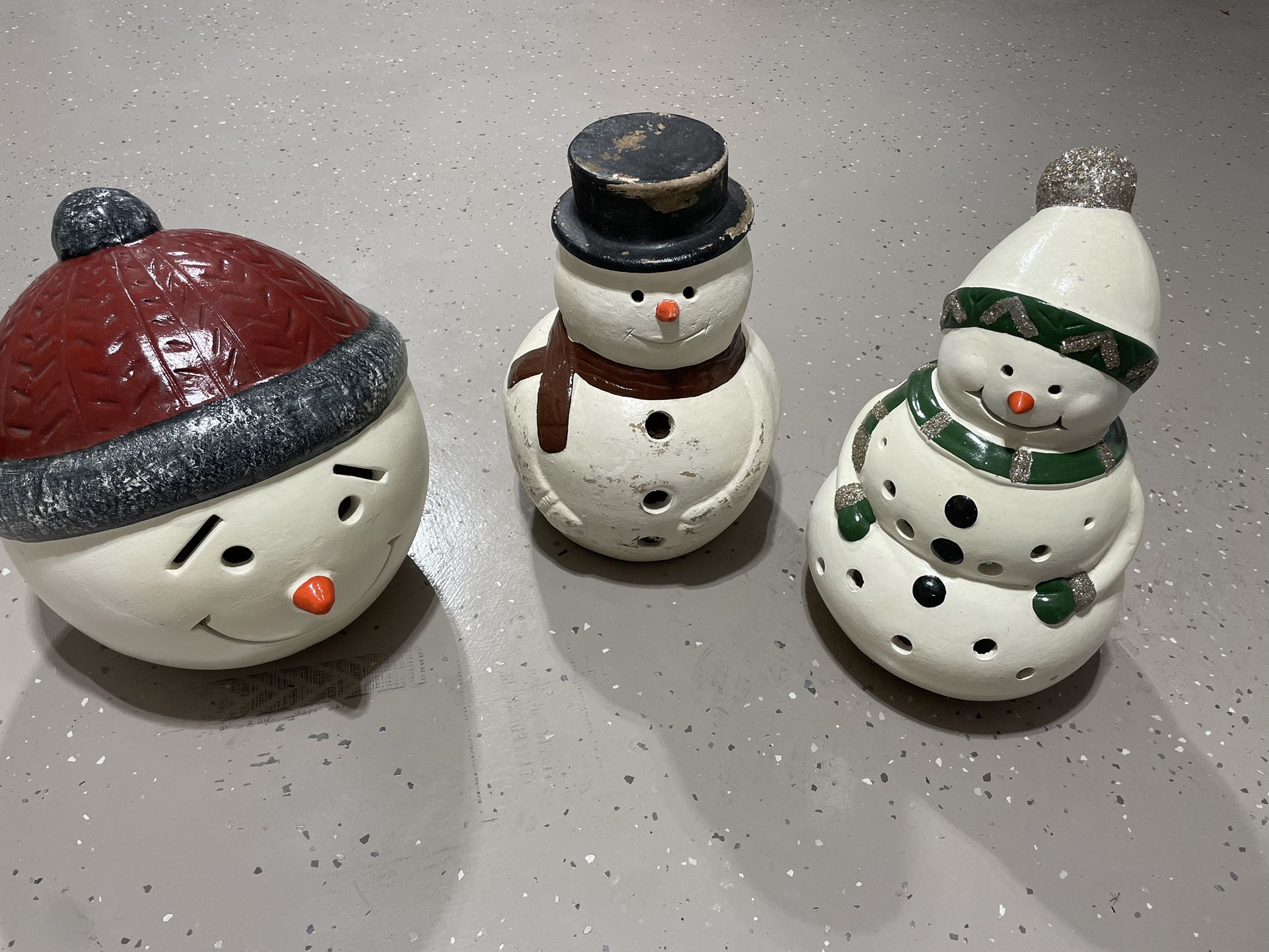 Set Of 3 Adorable Terracotta Yard Snowmen Luminaries