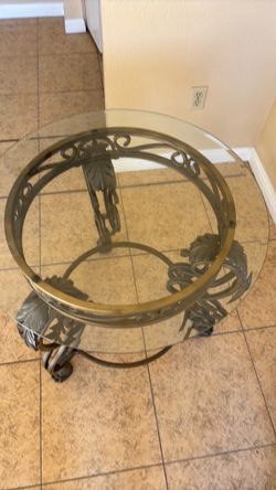28” Round Glass Top Coffee Table