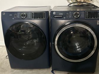 Washer and dryer set