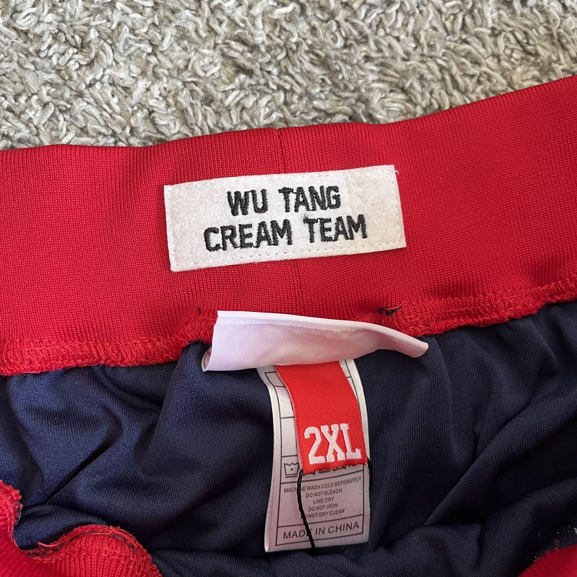 Wu-Tang Shorts Size 2XL CREAM TEAM multiple Logos Brand New 