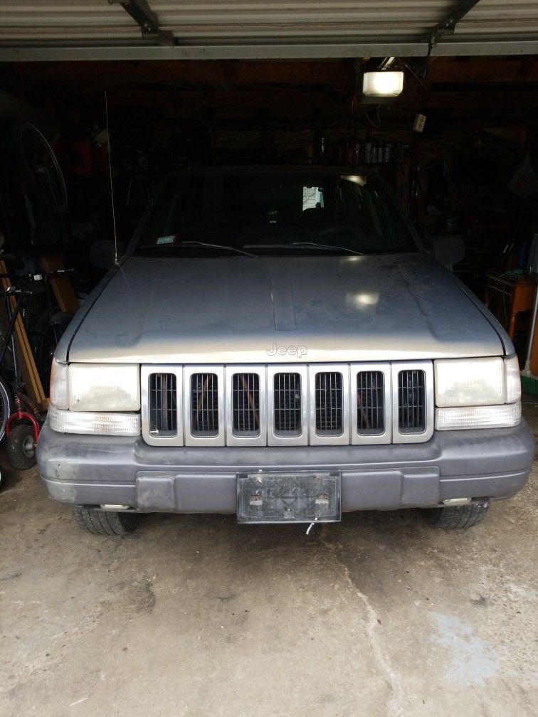 Cherokee 97 Buen Estado