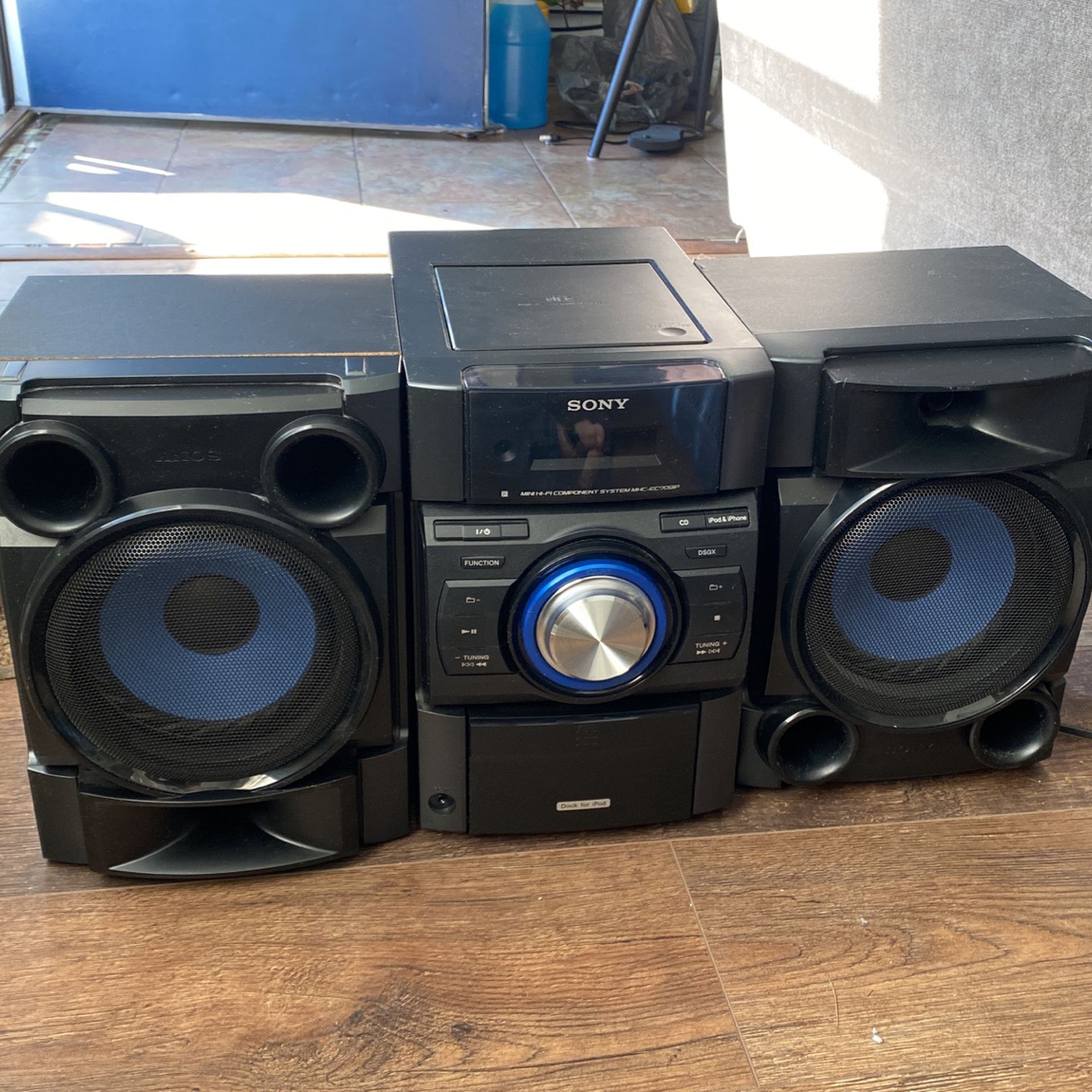 Like New Sony Stereo System 