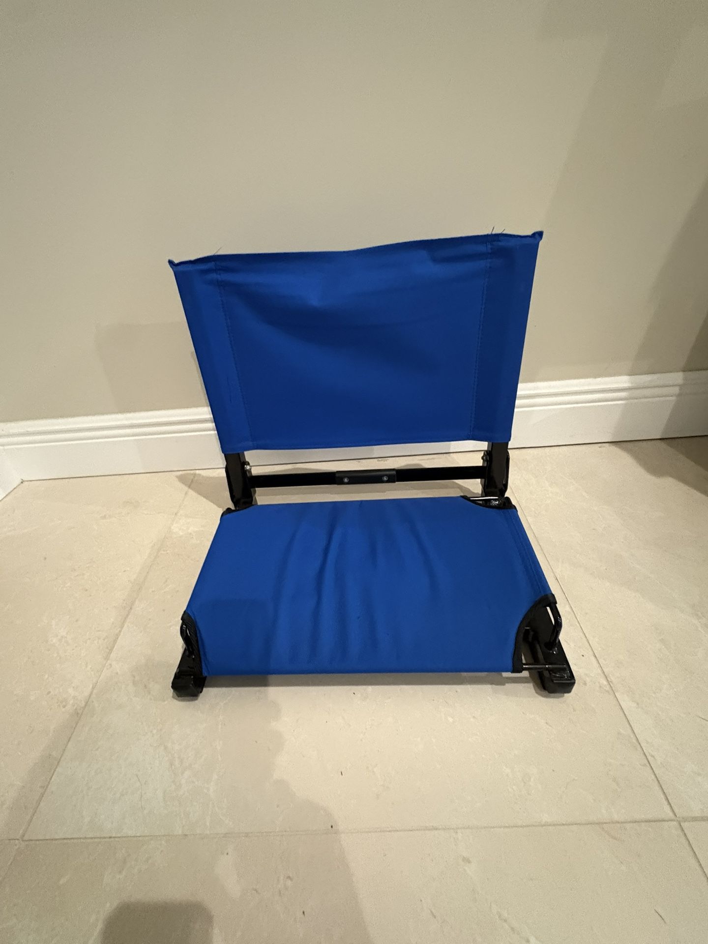 Portable Folding Supportive Chair For Bleachers 