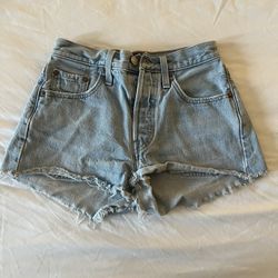 Levi Shorts