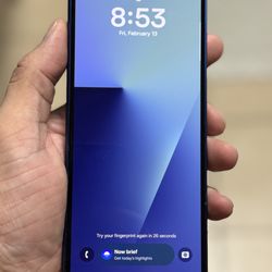 Unlocked Samsung Galaxy Z fold 7.  Blue 1TB 16gb ram