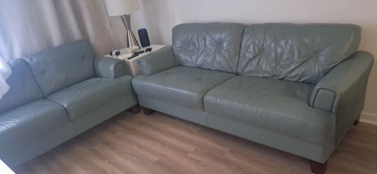 leather Sofa w loveseat